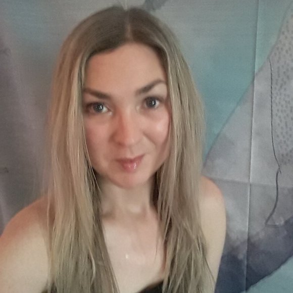 Meet your Posher, Alison - Picture 2 of 3